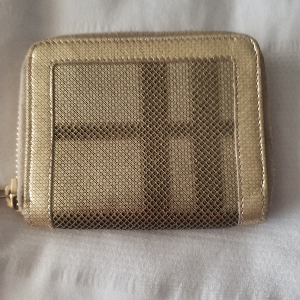 New, limited edition, Gold/Metalic Burberry Zip Wallet - Picture 2 of 8